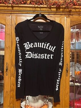 Beautiful Disaster Long Sleeve Logo/ Arms Spell-Outs Tee- XL 🖤